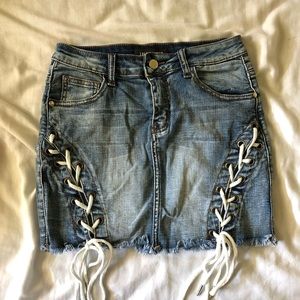 Jean mini skirt